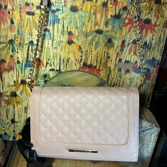 Steve Madden Shoulder Bag or Clutch w Pink Quilted Faux Leather Detachable Strap - Picture 17 of 17